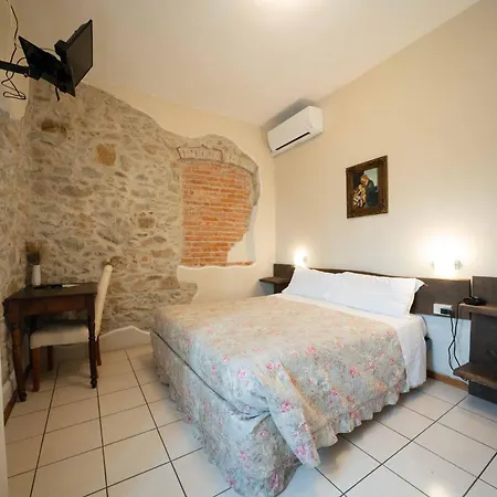 Bellavista & Osteria Hotel